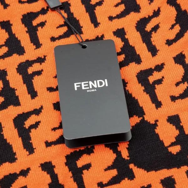 【2026】【FENDI 公式旗艦店】フェンディ セーター好評に付き再入荷! 240929 【2026】【FENDI 公式旗艦店】フェンディ セーター好評に付き再入荷! 240929