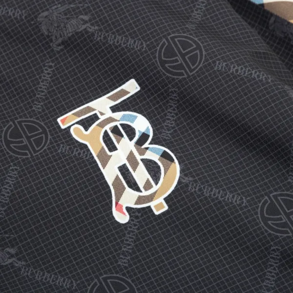 【2026】【BURBERRY】バーバリー ジャケット着ご好評に付き再入荷!240926 【2026】【BURBERRY】バーバリー ジャケット着ご好評に付き再入荷!240926