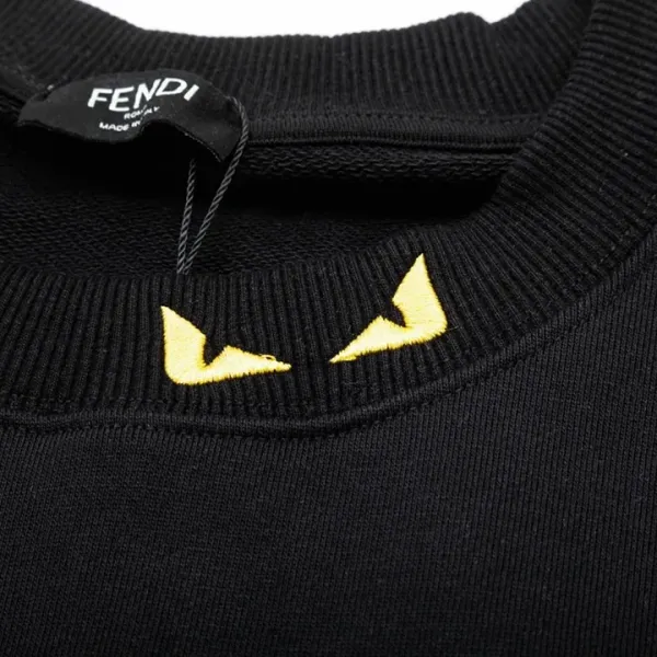 【2026】【FENDI 公式旗艦店】フェンディ 丸首の衛衣 スウェット ご好評に付き再入荷 240925 【2026】【FENDI 公式旗艦店】フェンディ 丸首の衛衣 スウェット ご好評に付き再入荷 240925