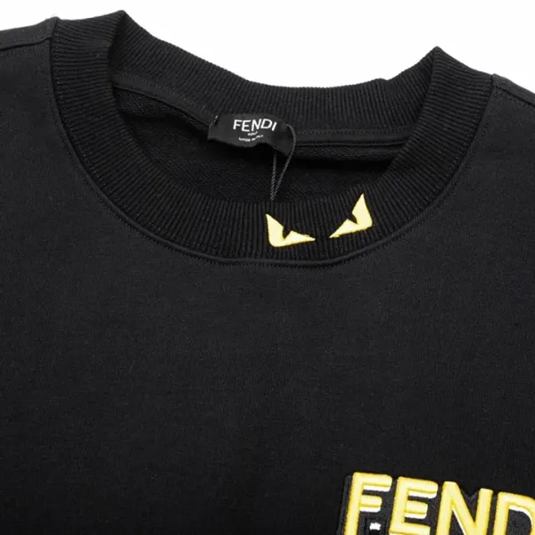 【2026】【FENDI 公式旗艦店】フェンディ 丸首の衛衣 スウェット ご好評に付き再入荷 240925 【2026】【FENDI 公式旗艦店】フェンディ 丸首の衛衣 スウェット ご好評に付き再入荷 240925