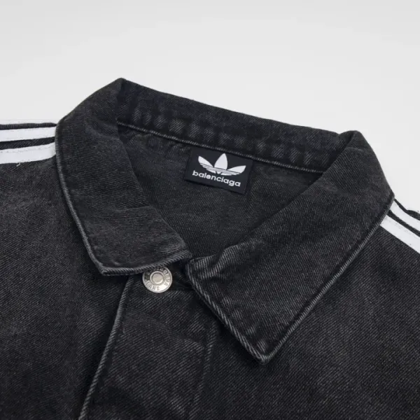 【2026】【BALENCIAGA】バレンシアガ ジャケット着ご好評に付き再入荷!240924 【2026】【BALENCIAGA】バレンシアガ ジャケット着ご好評に付き再入荷!240924