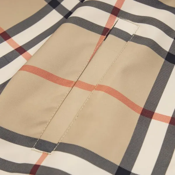 【2026】【BURBERRY 公式旗艦店】バーバリー  ジャケット着ご好評に付き再入荷！240924