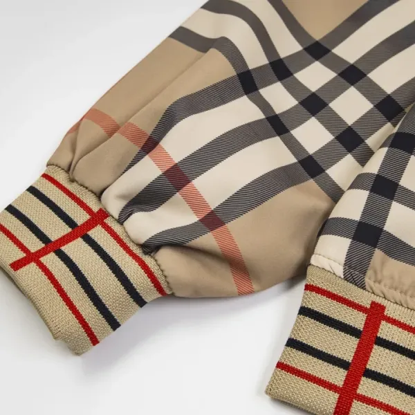 【2026】【BURBERRY 公式旗艦店】バーバリー  ジャケット着ご好評に付き再入荷！240924