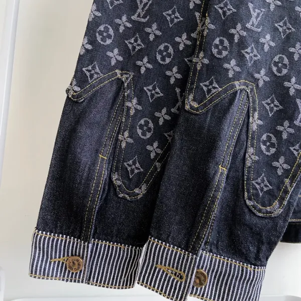 【2026】LV【LOUIS VUITTON】ルイヴィトン ジャケット着 ご好評に付き再入荷!240921 【2026】LV【LOUIS VUITTON】ルイヴィトン ジャケット着 ご好評に付き再入荷!240921