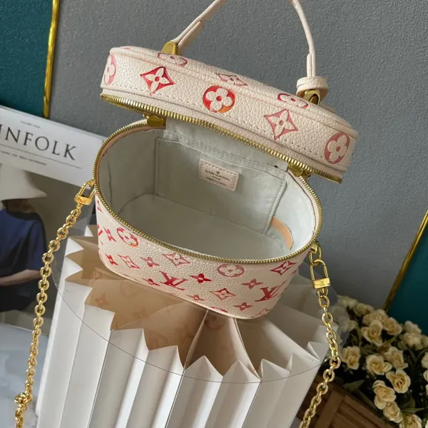 【2026】LV【LOUIS VUITTON 公式旗艦店】ルイヴィトン ハンドバッグ 当日出荷 好評に付き再入荷!19*14*10CM 270911 【2026】LV【LOUIS VUITTON 公式旗艦店】ルイヴィトン ハンドバッグ 当日出荷 好評に付き再入荷!19*14*10CM 270911
