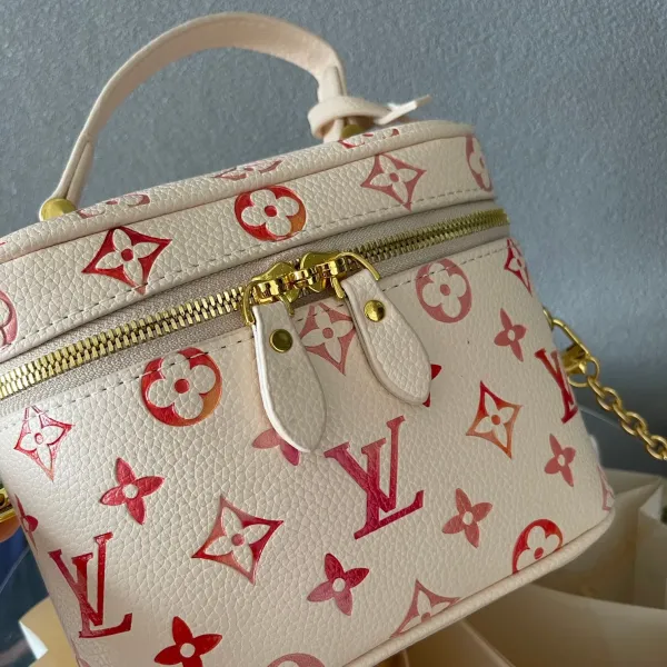 【2026】LV【LOUIS VUITTON 公式旗艦店】ルイヴィトン ハンドバッグ 当日出荷 好評に付き再入荷!19*14*10CM 270911 【2026】LV【LOUIS VUITTON 公式旗艦店】ルイヴィトン ハンドバッグ 当日出荷 好評に付き再入荷!19*14*10CM 270911