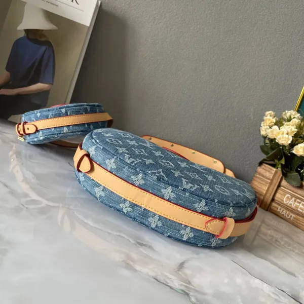 【2026】LV【LOUIS VUITTON 公式旗艦店】ルイヴィトン  ハンドバッグ  当日出荷 好評に付き再入荷！19*14*10CM   270911