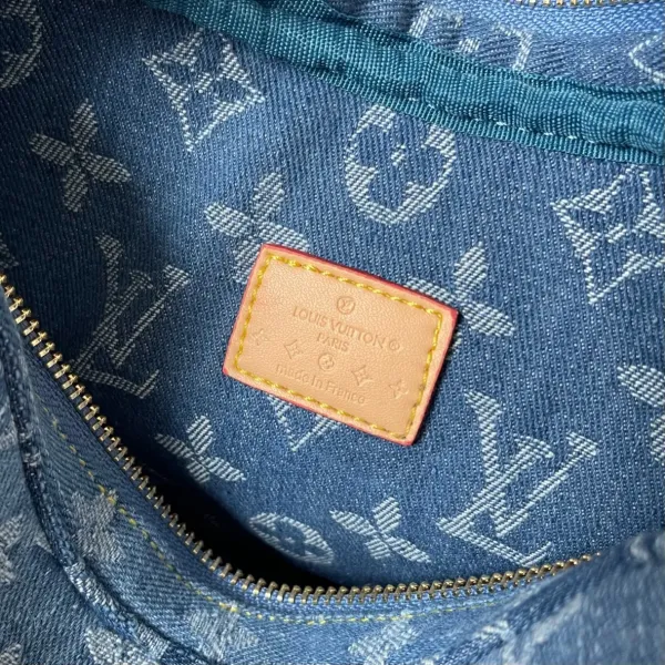【2026】LV【LOUIS VUITTON 公式旗艦店】ルイヴィトン  ハンドバッグ  当日出荷 好評に付き再入荷！19*14*10CM   270911