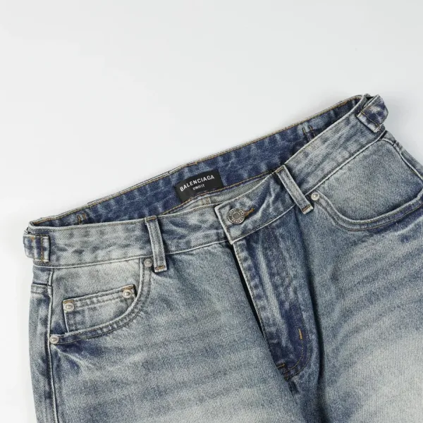 【2026】【BALENCIAGA 公式旗艦店】バレンシアガ  ジーパン  ご好評に付き再入荷  240830