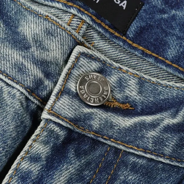 【2026】【BALENCIAGA 公式旗艦店】バレンシアガ  ジーパン  ご好評に付き再入荷  240830