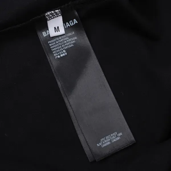 【2026】【BALENCIAGA 公式旗艦店】バレンシアガ 丸首の衛衣 スウェットご好評に付き再入荷 240829 【2026】【BALENCIAGA 公式旗艦店】バレンシアガ 丸首の衛衣 スウェットご好評に付き再入荷 240829