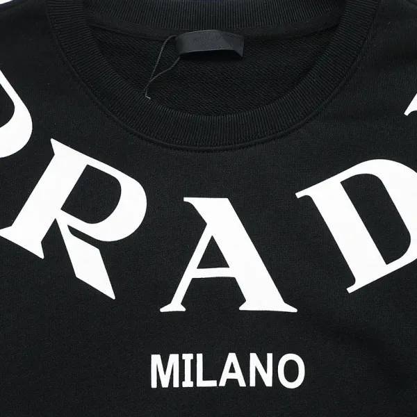 【2026】【PRADA 公式旗艦店】プラダ  丸首の衛衣 スウェットご好評に付き再入荷 240828