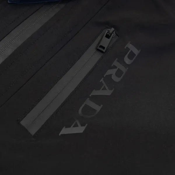 【2026】【PRADA 公式旗艦店】プラダ ジャケット着 好評に付き再入荷 240828 【2026】【PRADA 公式旗艦店】プラダ ジャケット着 好評に付き再入荷 240828