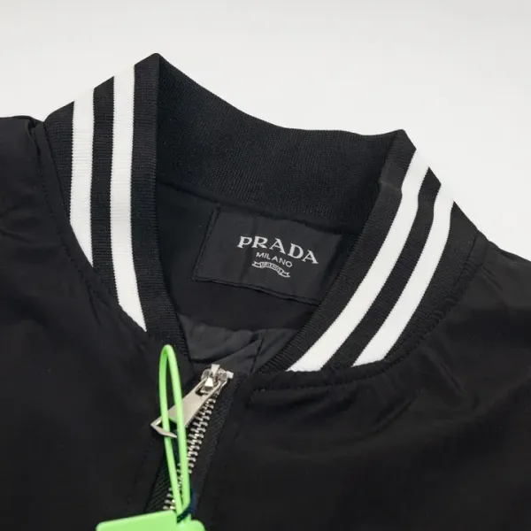 【2026】【PRADA 公式旗艦店】プラダ ジャケット着 好評に付き再入荷 240828 【2026】【PRADA 公式旗艦店】プラダ ジャケット着 好評に付き再入荷 240828