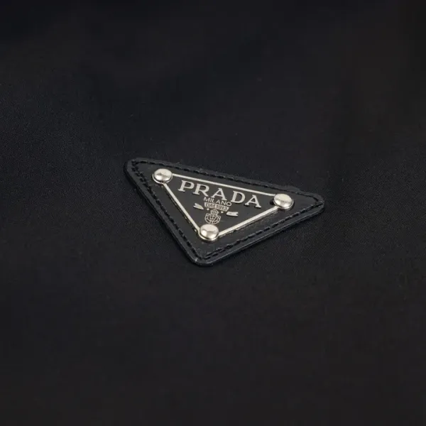 【2026】【PRADA 公式旗艦店】プラダ ジャケット着 好評に付き再入荷 240828 【2026】【PRADA 公式旗艦店】プラダ ジャケット着 好評に付き再入荷 240828