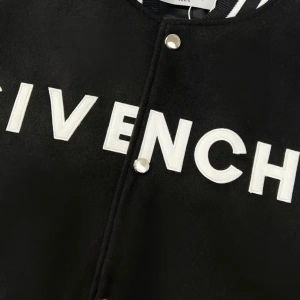 【2026】【GIVENCHY 公式旗艦店】ジバンシー ジャケット着 好評に付き再入荷 240826 【2026】【GIVENCHY 公式旗艦店】ジバンシー ジャケット着 好評に付き再入荷 240826