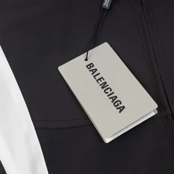 【2026】【BALENCIAGA 公式旗艦店】 バレンシアガ  ジャケット着 好評に付き再入荷 240827