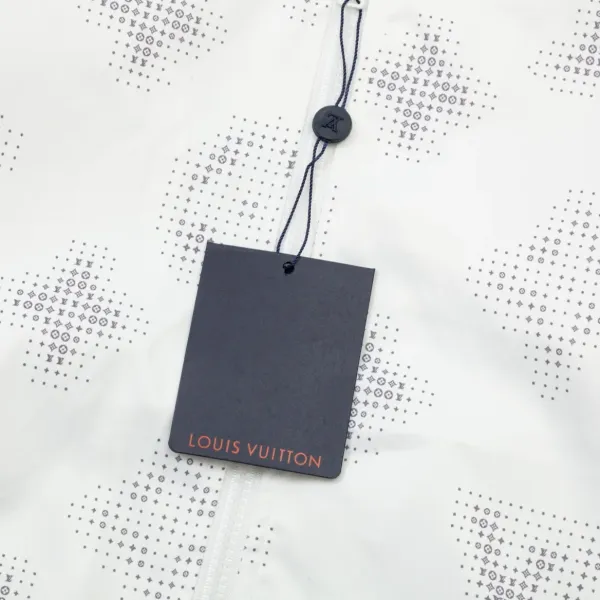 【2026】LV【LOUIS VUITTON 公式旗艦店】ルイヴィトン ジャケット着 好評に付き再入荷 240826 【2026】LV【LOUIS VUITTON 公式旗艦店】ルイヴィトン ジャケット着 好評に付き再入荷 240826