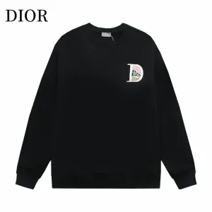 【2026】【DIOR 公式旗艦店】ディオール 丸首の衛衣 ご好評に付き再入荷 240817 【2026】【DIOR 公式旗艦店】ディオール 丸首の衛衣 ご好評に付き再入荷 240817