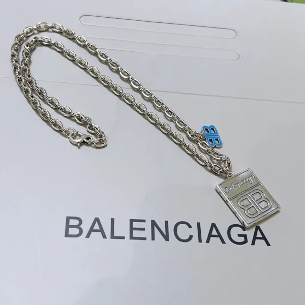 【2026】【BALENCIAGA】ネックレス、新しいネックレス万能シンプルファッションオーナメント 240814 【2026】【BALENCIAGA】ネックレス、新しいネックレス万能シンプルファッションオーナメント 240814