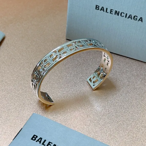 【2026】【BALENCIAGA】ブレスレット、ファッションシンプルなスタイル  240814