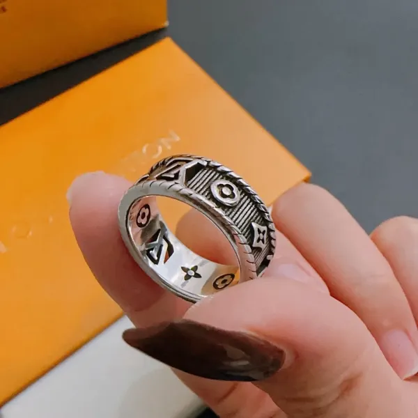 【2026】【LOUIS VUITTON】 ルイヴィトン 指輪 240813 【2026】【LOUIS VUITTON】 ルイヴィトン 指輪 240813