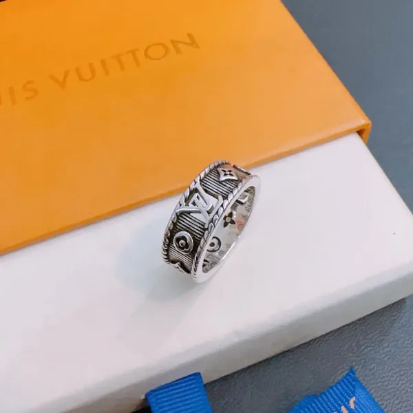 【2026】【LOUIS VUITTON】 ルイヴィトン 指輪 240813 【2026】【LOUIS VUITTON】 ルイヴィトン 指輪 240813