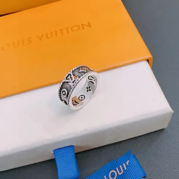 【2026】【LOUIS VUITTON】 ルイヴィトン 指輪 240813 【2026】【LOUIS VUITTON】 ルイヴィトン 指輪 240813