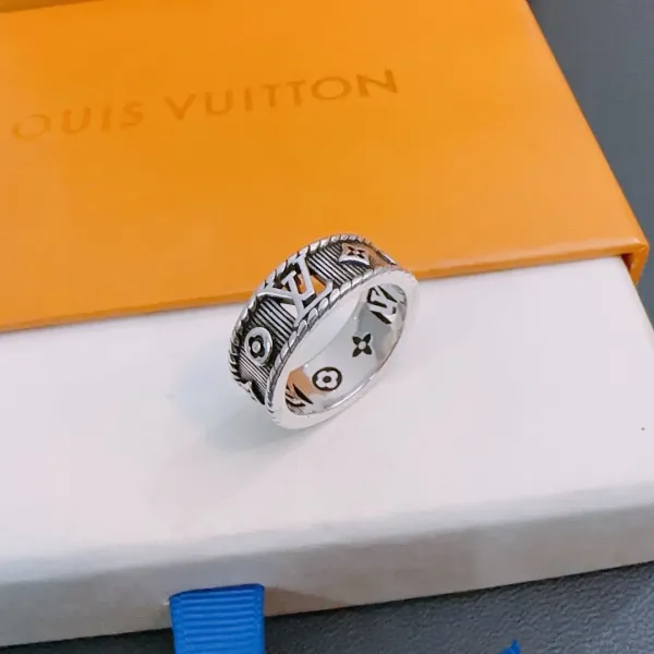 【2026】【LOUIS VUITTON】 ルイヴィトン 指輪 240813 【2026】【LOUIS VUITTON】 ルイヴィトン 指輪 240813
