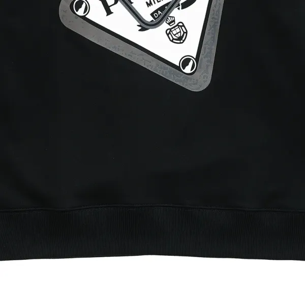 【2026】【PRADA 公式旗艦店】プラダ 丸首の衛衣 スウェットご好評に付き再入荷 240809 【2026】【PRADA 公式旗艦店】プラダ 丸首の衛衣 スウェットご好評に付き再入荷 240809