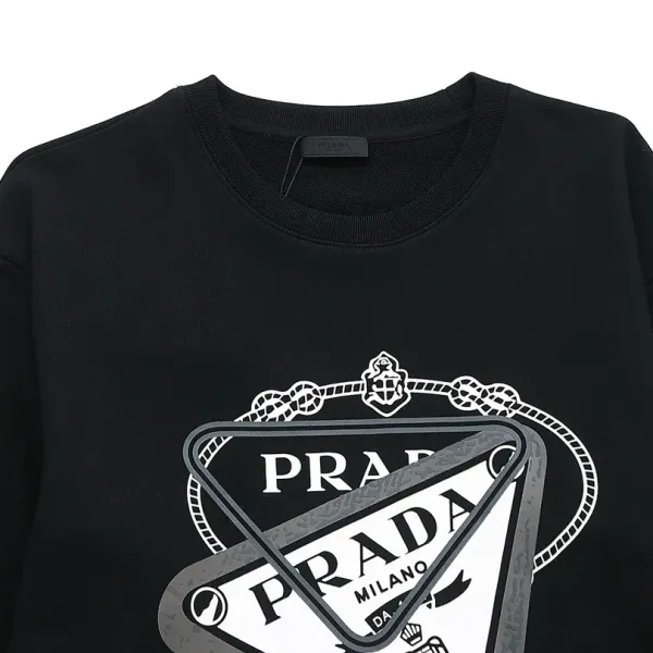 【2026】【PRADA 公式旗艦店】プラダ 丸首の衛衣 スウェットご好評に付き再入荷 240809 【2026】【PRADA 公式旗艦店】プラダ 丸首の衛衣 スウェットご好評に付き再入荷 240809