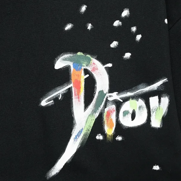【2026】【DIOR 公式旗艦店】ディオール 丸首の衛衣 ご好評に付き再入荷 240809 【2026】【DIOR 公式旗艦店】ディオール 丸首の衛衣 ご好評に付き再入荷 240809