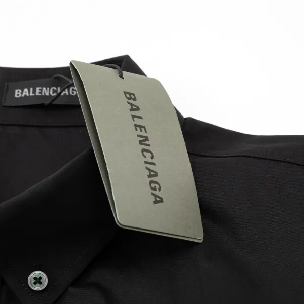 【2026】【BALENCIAGA 公式旗艦店】バレンシアガ シャツ ご好評に付き再入荷 240802 【2026】【BALENCIAGA 公式旗艦店】バレンシアガ シャツ ご好評に付き再入荷 240802