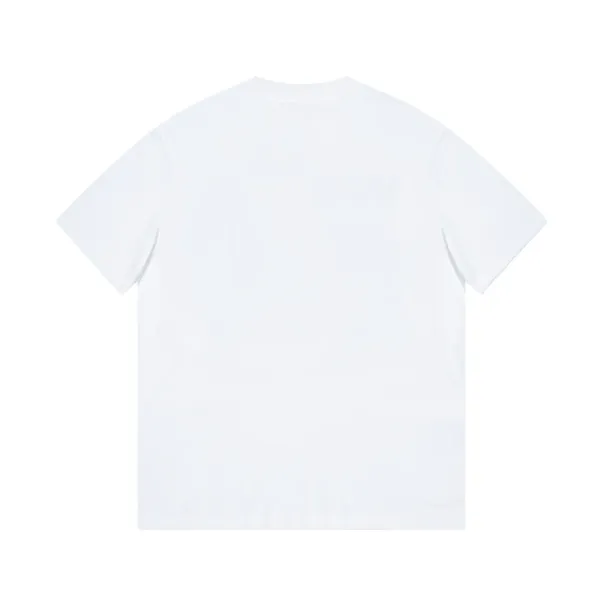 【2026】【DIOR 公式旗艦店】ディオール  Tシャツ ご好評に付き再入荷！