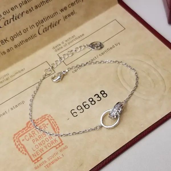 【2026】【CARTIER】ブレスレット、ファッションシンプルなスタイル 240729 【2026】【CARTIER】ブレスレット、ファッションシンプルなスタイル 240729