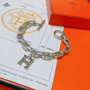 【2026】【HERMES】ブレスレット、ファッションシンプルなスタイル 240730 【2026】【HERMES】ブレスレット、ファッションシンプルなスタイル 240730