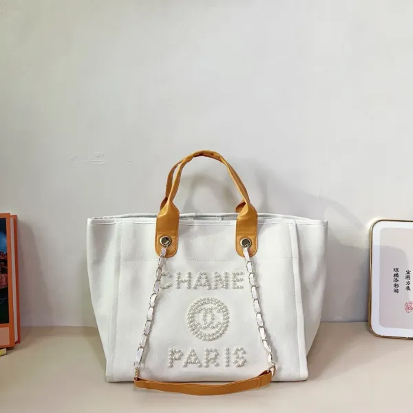 【2026】【CHANEL 公式旗艦店】シャネル ハンドバッグ 当日出荷 好評に付き再入荷!48*29CM 240723 【2026】【CHANEL 公式旗艦店】シャネル ハンドバッグ 当日出荷 好評に付き再入荷!48*29CM 240723
