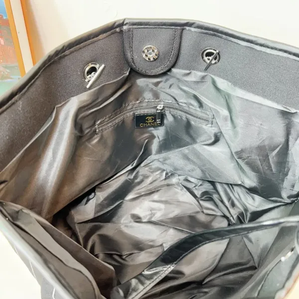 【2026】【CHANEL 公式旗艦店】シャネル ハンドバッグ 当日出荷 好評に付き再入荷!48*29CM 240723 【2026】【CHANEL 公式旗艦店】シャネル ハンドバッグ 当日出荷 好評に付き再入荷!48*29CM 240723