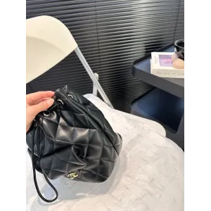 【2026】【CHANEL 公式旗艦店】シャネル リュックサック 当日出荷 好評に付き再入荷！20*22CM  240723