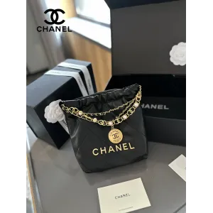 【2026】【CHANEL 公式旗艦店】シャネル 斜めがけバッグ 当日出荷 好評に付き再入荷!20CM 240723 【2026】【CHANEL 公式旗艦店】シャネル 斜めがけバッグ 当日出荷 好評に付き再入荷!20CM 240723
