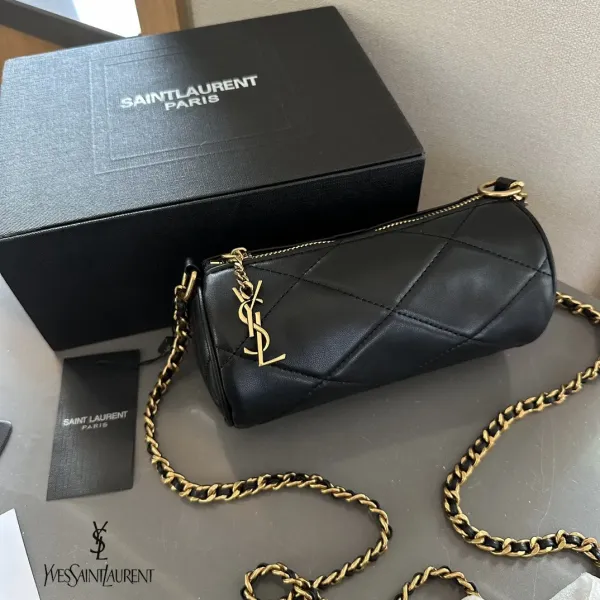 【2026】【YSL SAINT LAURENT 公式旗艦店】サンローラン 斜めがけバッグ 当日出荷 好評に付き再入荷!20*10CM 240722 【2026】【YSL SAINT LAURENT 公式旗艦店】サンローラン 斜めがけバッグ 当日出荷 好評に付き再入荷!20*10CM 240722