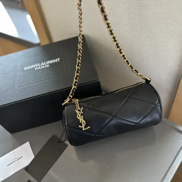 【2026】【YSL SAINT LAURENT 公式旗艦店】サンローラン 斜めがけバッグ 当日出荷 好評に付き再入荷!20*10CM 240722 【2026】【YSL SAINT LAURENT 公式旗艦店】サンローラン 斜めがけバッグ 当日出荷 好評に付き再入荷!20*10CM 240722