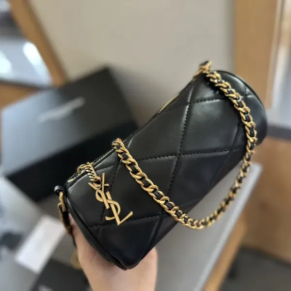【2026】【YSL SAINT LAURENT 公式旗艦店】サンローラン 斜めがけバッグ 当日出荷 好評に付き再入荷!20*10CM 240722 【2026】【YSL SAINT LAURENT 公式旗艦店】サンローラン 斜めがけバッグ 当日出荷 好評に付き再入荷!20*10CM 240722