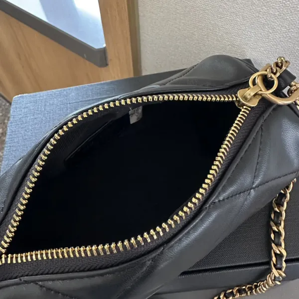 【2026】【YSL SAINT LAURENT 公式旗艦店】サンローラン 斜めがけバッグ 当日出荷 好評に付き再入荷!20*10CM 240722 【2026】【YSL SAINT LAURENT 公式旗艦店】サンローラン 斜めがけバッグ 当日出荷 好評に付き再入荷!20*10CM 240722