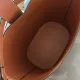 【2026】【CELINE 公式旗艦店】セリーヌ 斜めがけバッグ 当日出荷 好評に付き再入荷！18*22CM  1240723