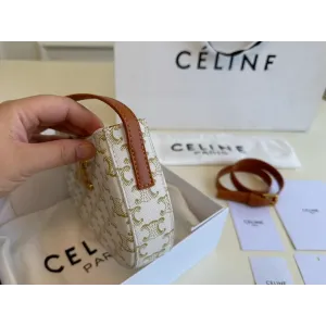 【2026】【CELINE 公式旗艦店】セリーヌ ハンドバッグ 当日出荷 好評に付き再入荷!22*13CM 1240723 【2026】【CELINE 公式旗艦店】セリーヌ ハンドバッグ 当日出荷 好評に付き再入荷!22*13CM 1240723