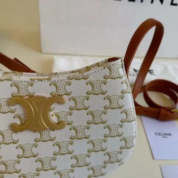 【2026】【CELINE 公式旗艦店】セリーヌ ハンドバッグ 当日出荷 好評に付き再入荷!22*13CM 1240723 【2026】【CELINE 公式旗艦店】セリーヌ ハンドバッグ 当日出荷 好評に付き再入荷!22*13CM 1240723