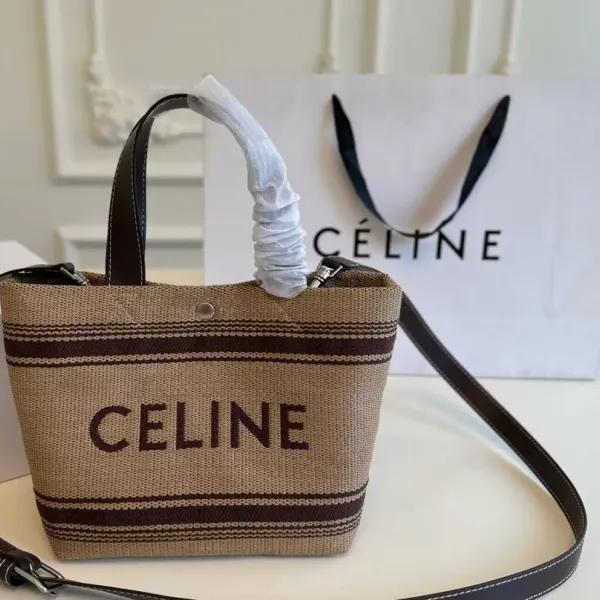 【2026】【CELINE 公式旗艦店】セリーヌ ハンドバッグ 当日出荷 好評に付き再入荷！20*17CM  1240723