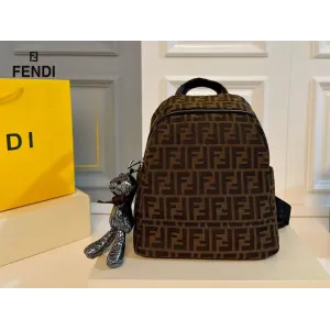 【2026】【FENDI  公式旗艦店】フェンディ  リュックサック  当日出荷 好評に付き再入荷！28*31CM  240720