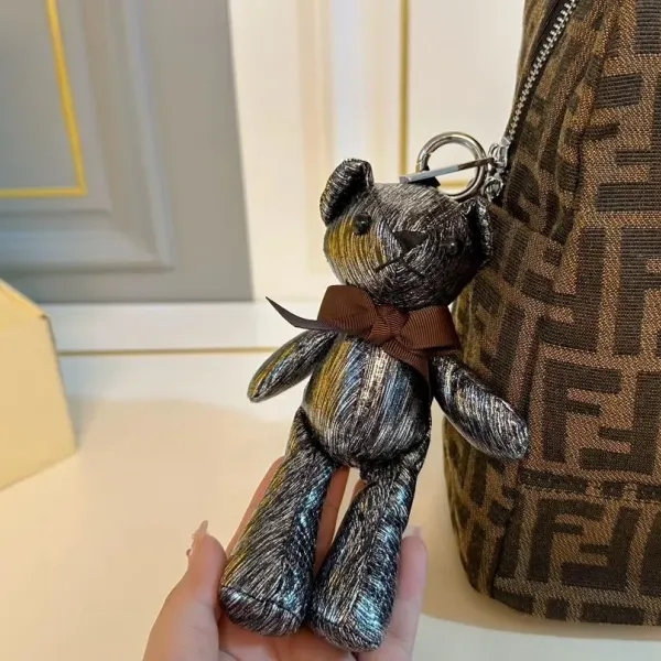 【2026】【FENDI  公式旗艦店】フェンディ  リュックサック  当日出荷 好評に付き再入荷！28*31CM  240720
